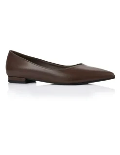 Verali Hickory Point Toe Flats in Chocolate Brown