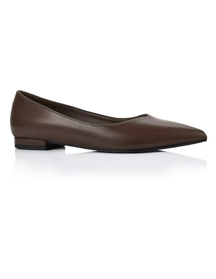 Verali Hickory Point Toe Flats in Chocolate Brown