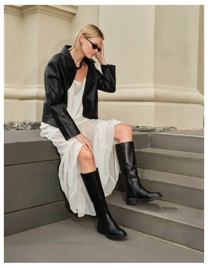Verali Jailyn Chunky Knee High Boots in Black