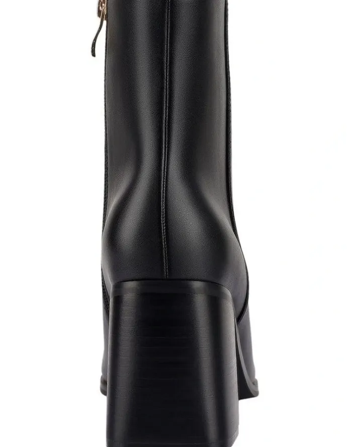 Verali Lilo Ankle Boots in Black
