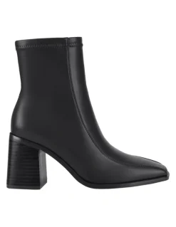 Verali Lively Ankle Boots in Black