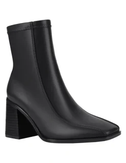 Verali Lively Ankle Boots in Black