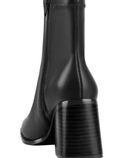 Verali Lively Ankle Boots in Black
