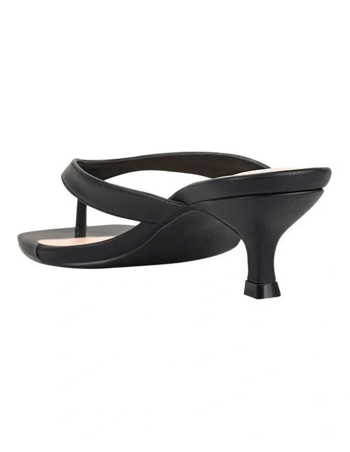 Verali Martha Kitten Heel Thongs in Black