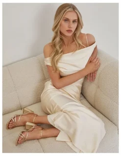 Verali Nakita Low Block Heels in Champagne