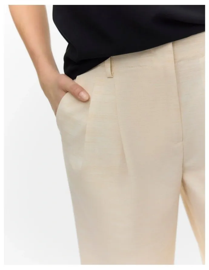 Vero Moda Bril Wide Pleated Pants in Sand