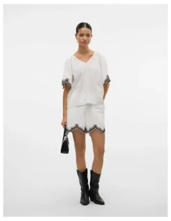 Vero Moda Diana Cotton Shorts in White
