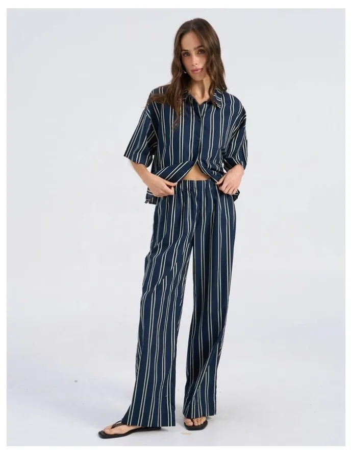 Vero Moda Susi High Waisted Stripe Loose Pant in Navy