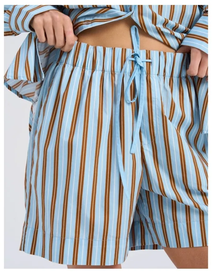 Vero Moda Susi Striped Shorts in Cashmere Blue