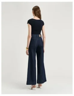 Veronika Maine Flared Jean In Dark Indigo