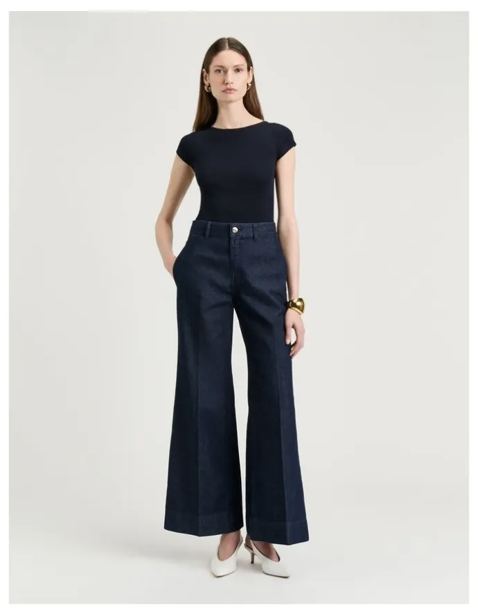 Veronika Maine Flared Jean In Dark Indigo