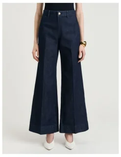 Veronika Maine Flared Jean In Dark Indigo