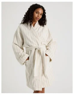 Vue Pinstripe Bath Robe in Caramel