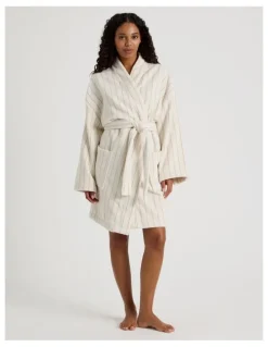 Vue Pinstripe Bath Robe in Caramel
