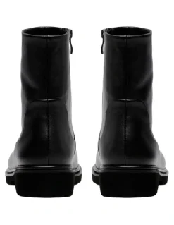 1978W Peri Ankle Boot in Black