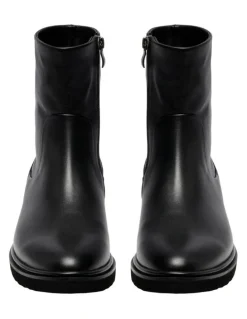1978W Peri Ankle Boot in Black