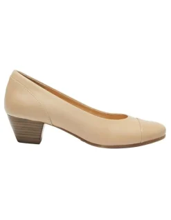 Wide Steps Acton Heeled Leather Shoes in Nude