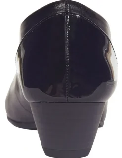 Wide Steps Acton Heeled Shoes in Black Patent/Kid