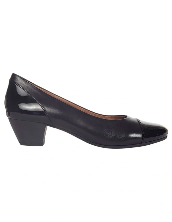 Wide Steps Acton Heeled Shoes in Black Patent/Kid