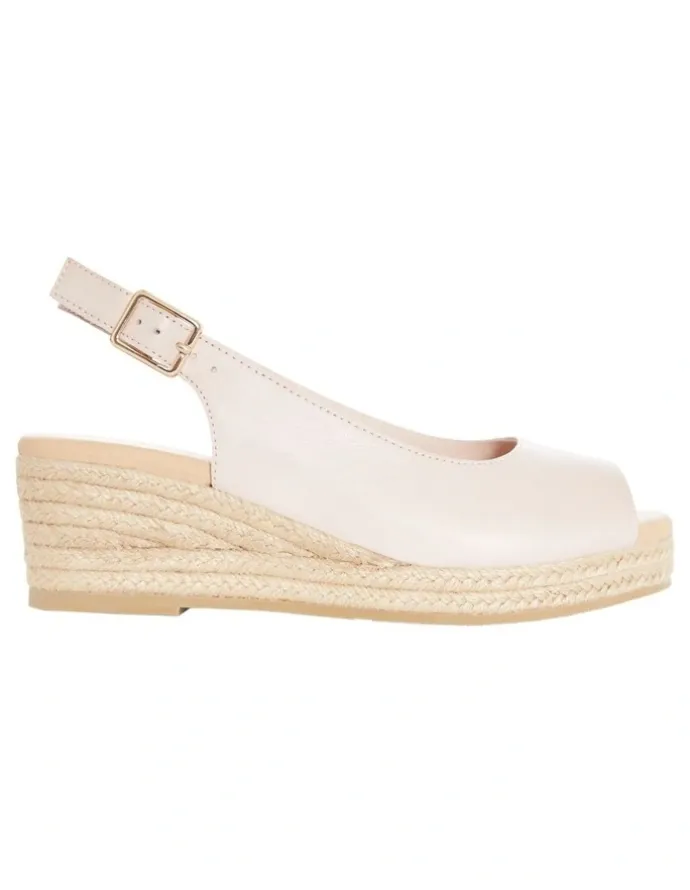 Wide Steps Belmont Sandals in Blush Leather