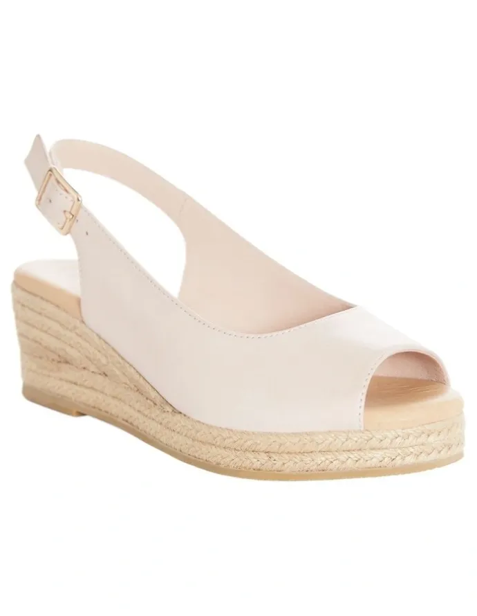 Wide Steps Belmont Sandals in Blush Leather