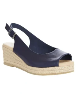 Wide Steps Belmont Sandals in Navy Leather