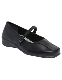 Wide Steps Brianna Black Glove Flat Shoes