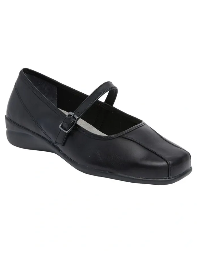 Wide Steps Brianna Black Glove Flat Shoes