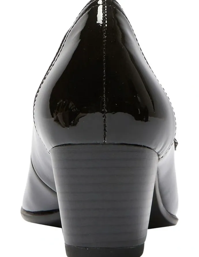 Wide Steps Casino Heeled Shoes in Black Patent Leather