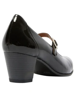 Wide Steps Casino Heeled Shoes in Black Patent Leather
