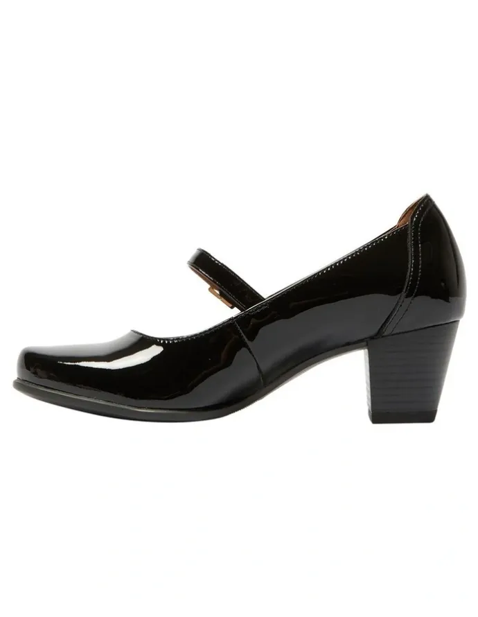 Wide Steps Casino Heeled Shoes in Black Patent Leather