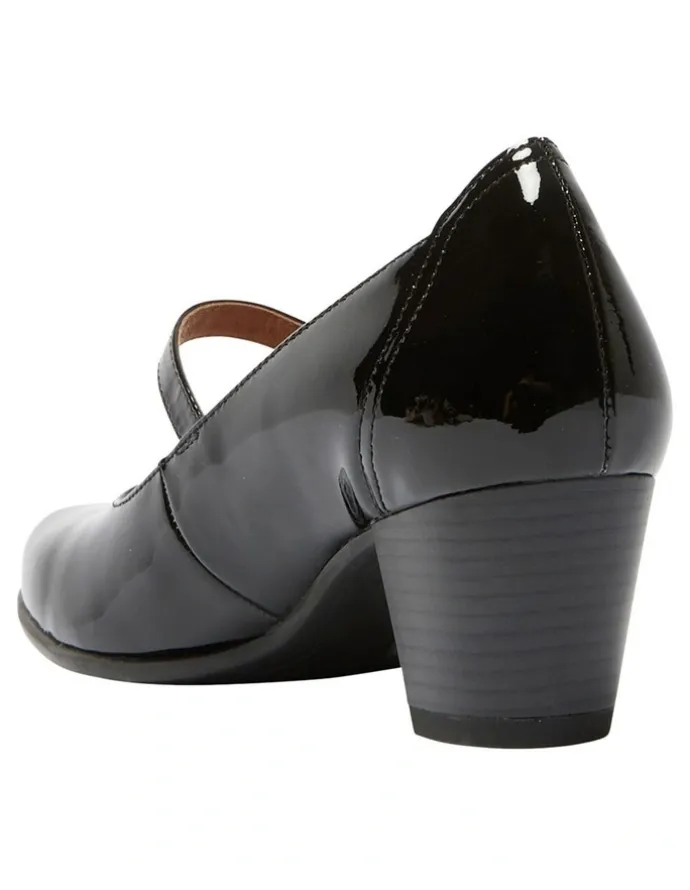 Wide Steps Casino Heeled Shoes in Black Patent Leather