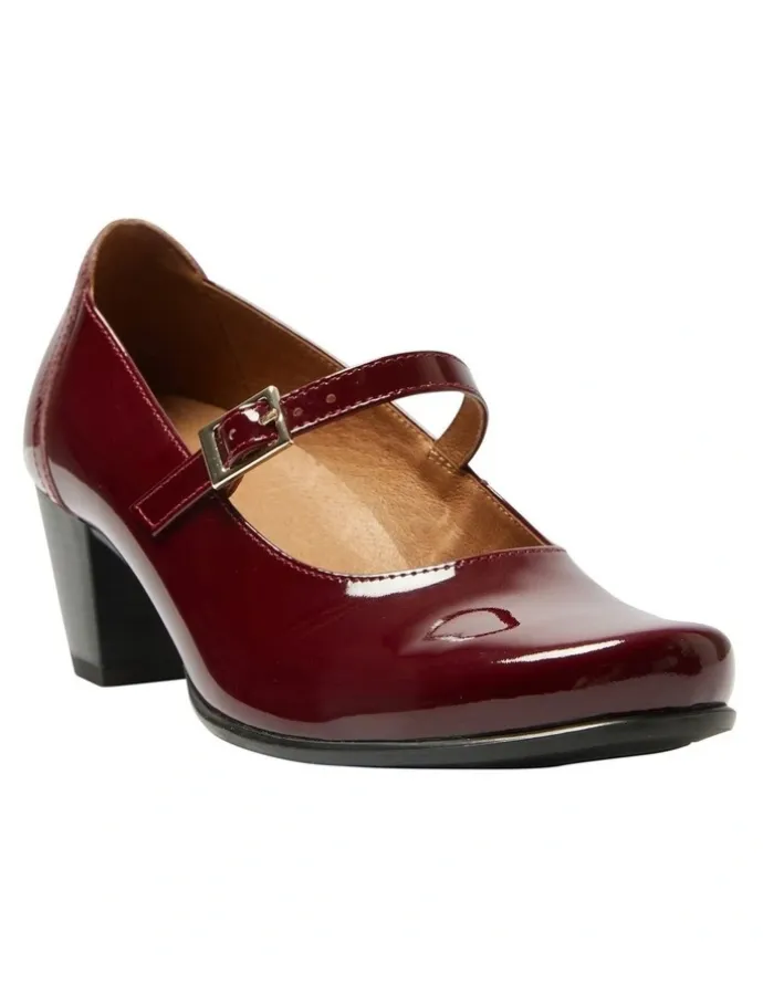 Wide Steps Casino Heeled Shoes in Wine Patent Leather