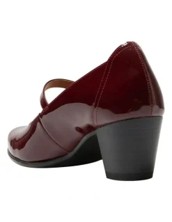 Wide Steps Casino Heeled Shoes in Wine Patent Leather