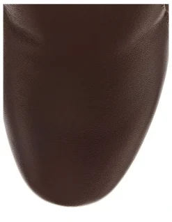 Wide Steps Castle Flat Shoes in Chocolate Glove