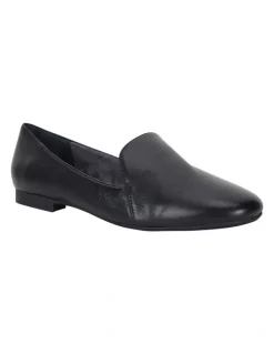 Wide Steps Castle Flat Shoes in Black Glove