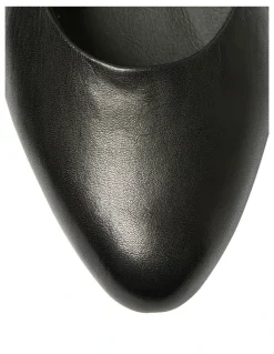 Wide Steps Dame Flat Shoes in Black Leather