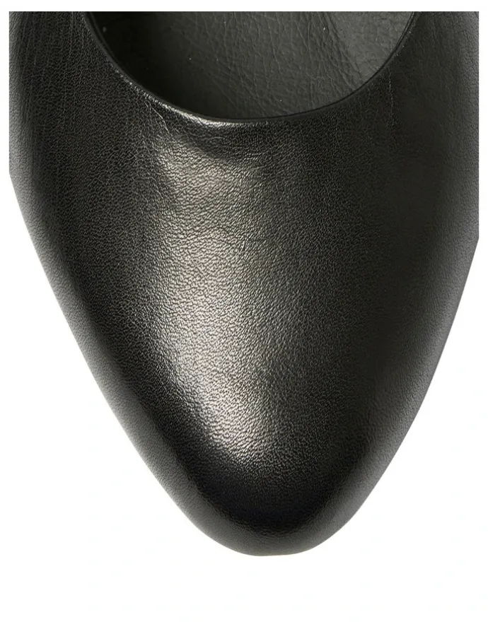 Wide Steps Dame Flat Shoes in Black Leather