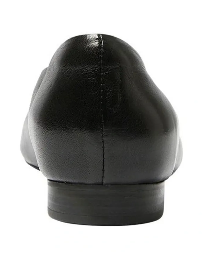 Wide Steps Dame Flat Shoes in Black Leather