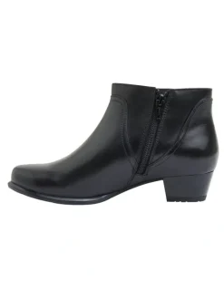 Wide Steps Delmar Black Glove Boots
