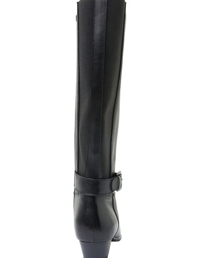 Wide Steps Diesel Black Glove Boots