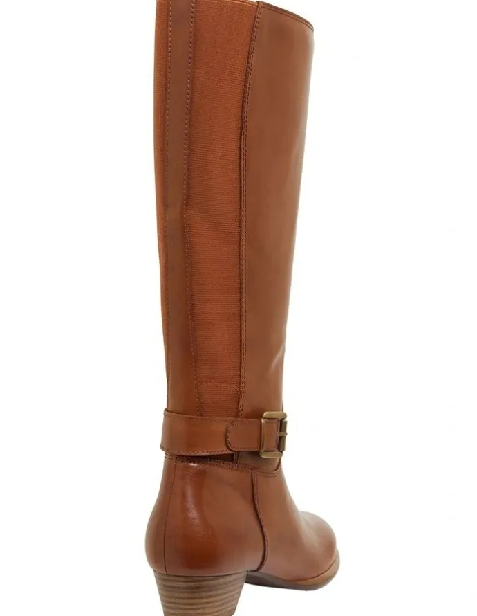 Wide Steps Diesel Boots in Mid Brown Glove
