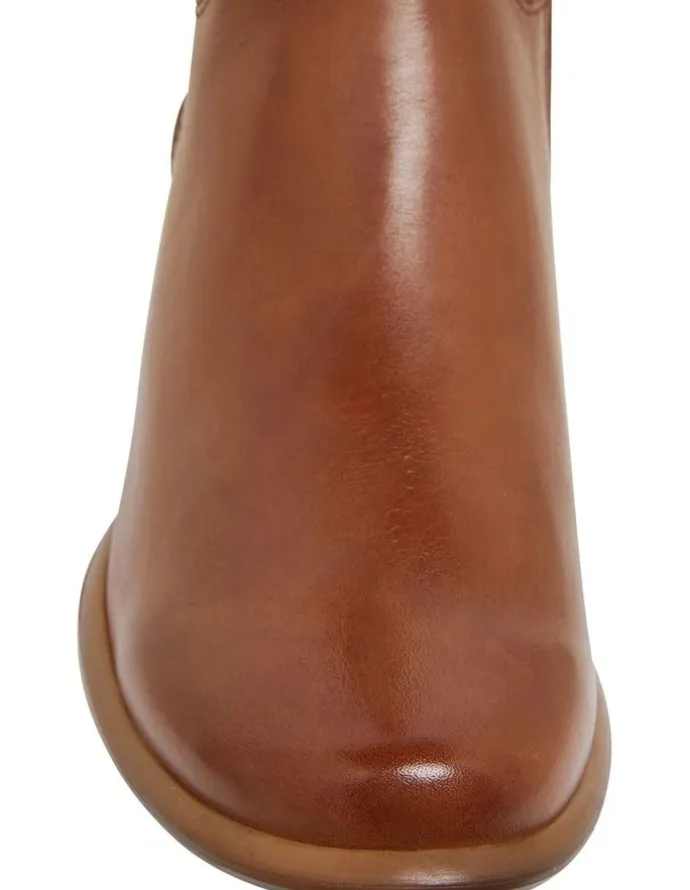 Wide Steps Diesel Boots in Mid Brown Glove