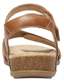 Wide Steps Fandango Leather Sandals in Tan