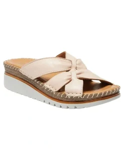 Wide Steps Hannah Sandals in Blush Glove