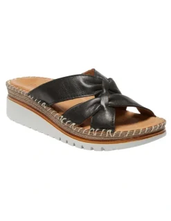 Wide Steps Hannah Sandals in Black Glove