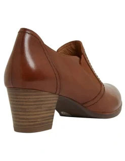 Wide Steps Harris Mid Brown Glove / Elastic Shoes