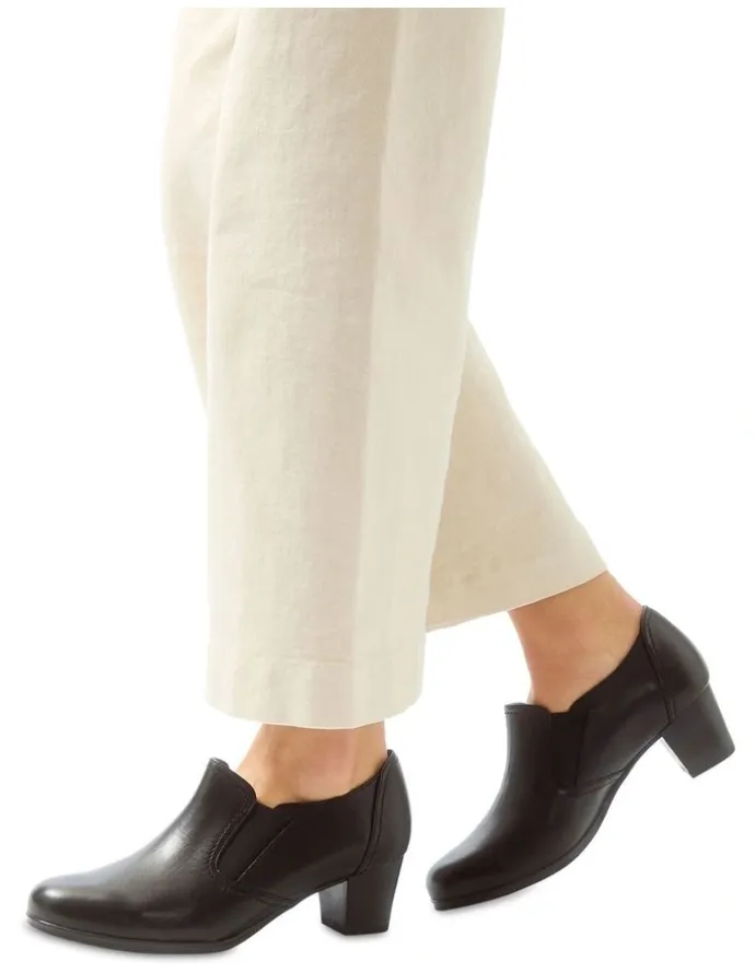 Wide Steps Harris Shoes in Black Glove/Elastic