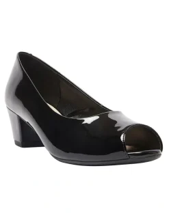 Wide Steps Hilary Heeled Shoes in Black Patent Leather