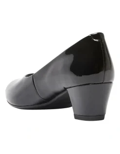 Wide Steps Hilary Heeled Shoes in Black Patent Leather